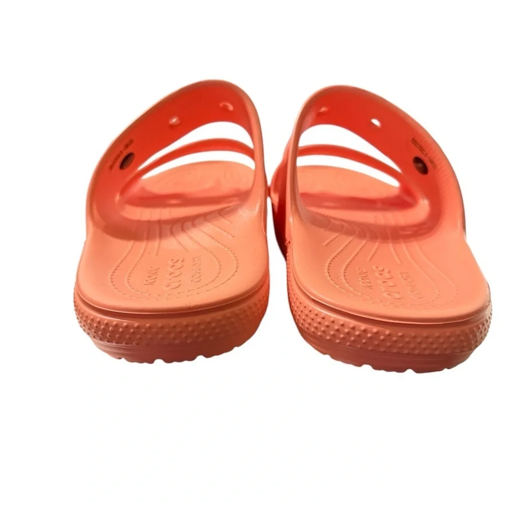 CROCS lounging beach strap